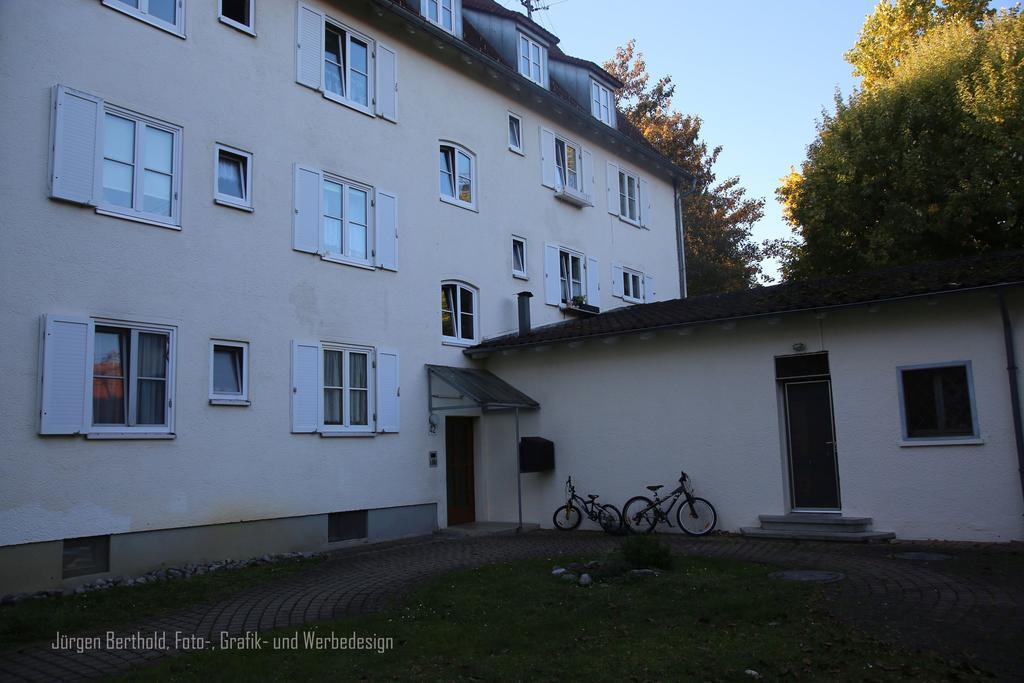 Lakeside Smoker-Apartment Friedrichshafen Eksteriør bilde